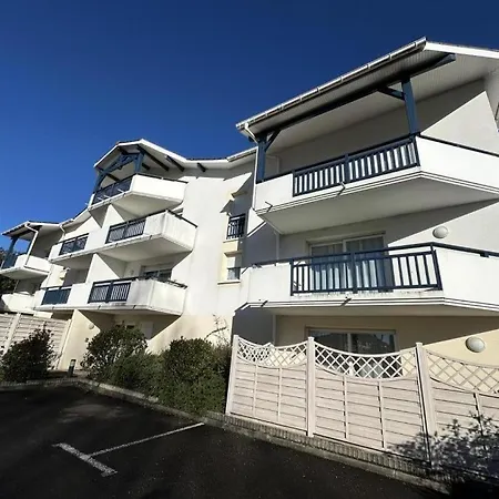 La Rochebardiere Apartment *