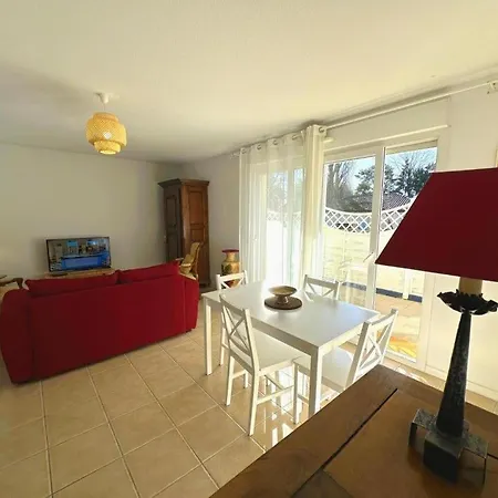 Apartment La Rochebardiere